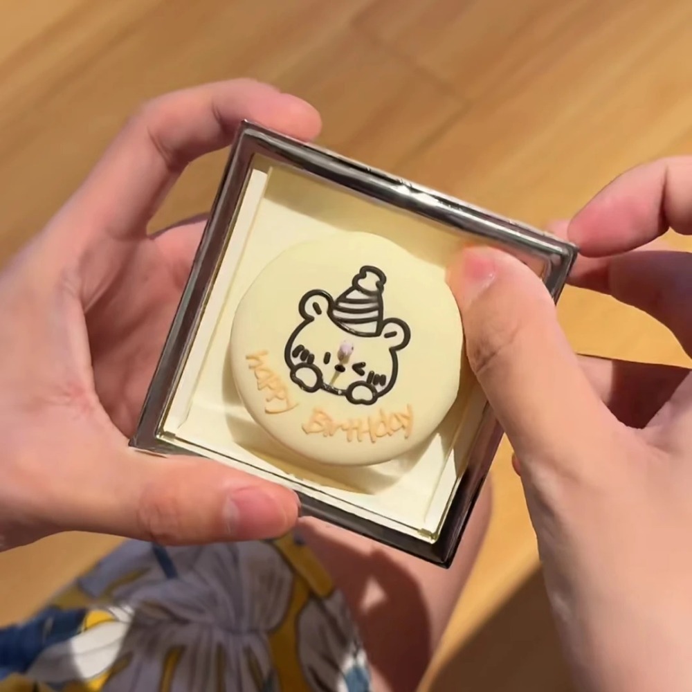 Automatic Flip Bear Flip Ring  - Candle Surprise recension och pris